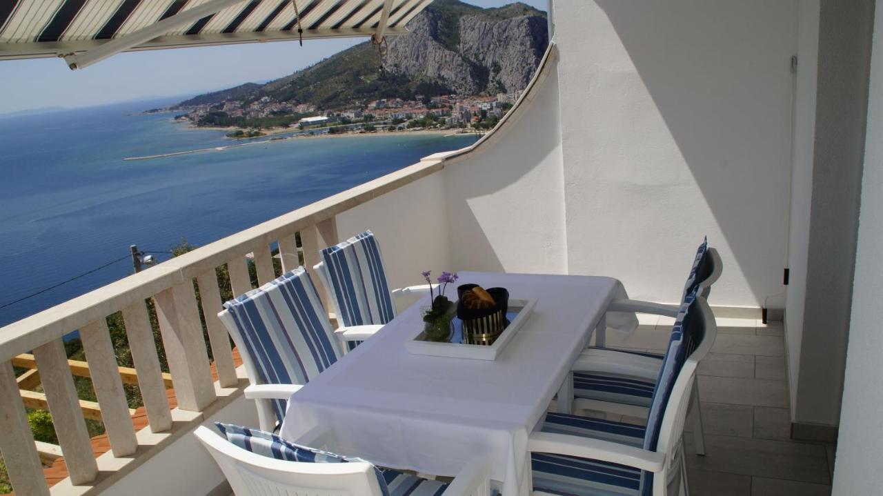 Apartmani Cvita Omis Exterior photo
