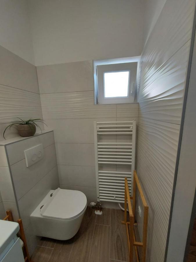 Apartmani Cvita Omis Exterior photo
